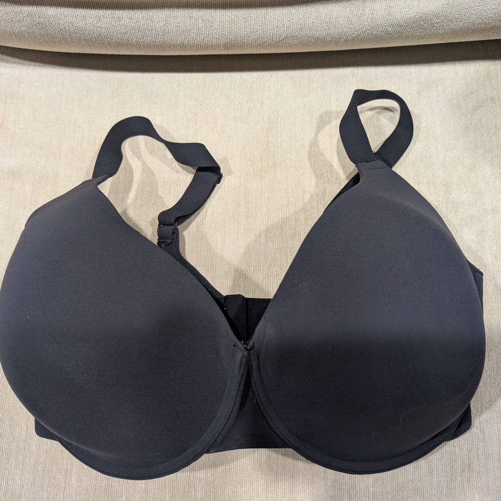 SKIMS Black Full Coverage Bra with Adjustable Straps